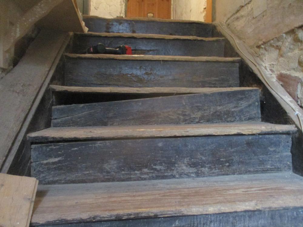 réparation d'un escalier en bois vétuste