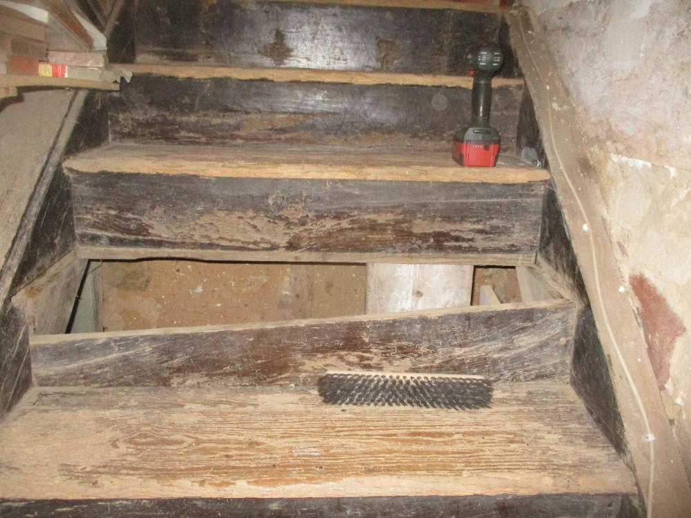 réparation d'un escalier en bois vétuste